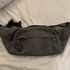 lululemon athletica woman’s  Charcoal Black Waist Pack or cross body